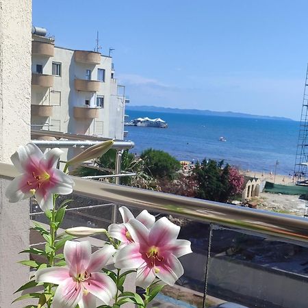 Maksimilian Apartament Durrës Eksteriør bilde