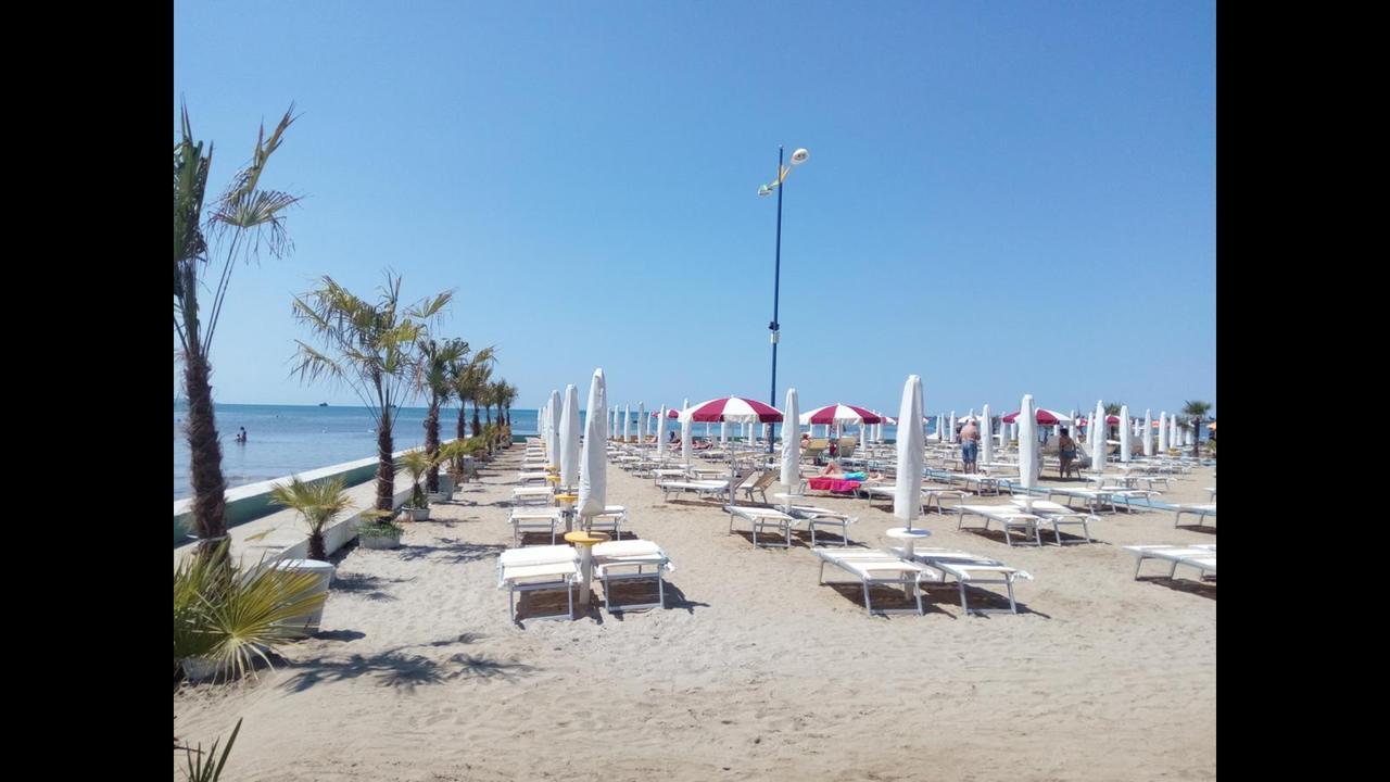 Maksimilian Apartament Durrës Eksteriør bilde