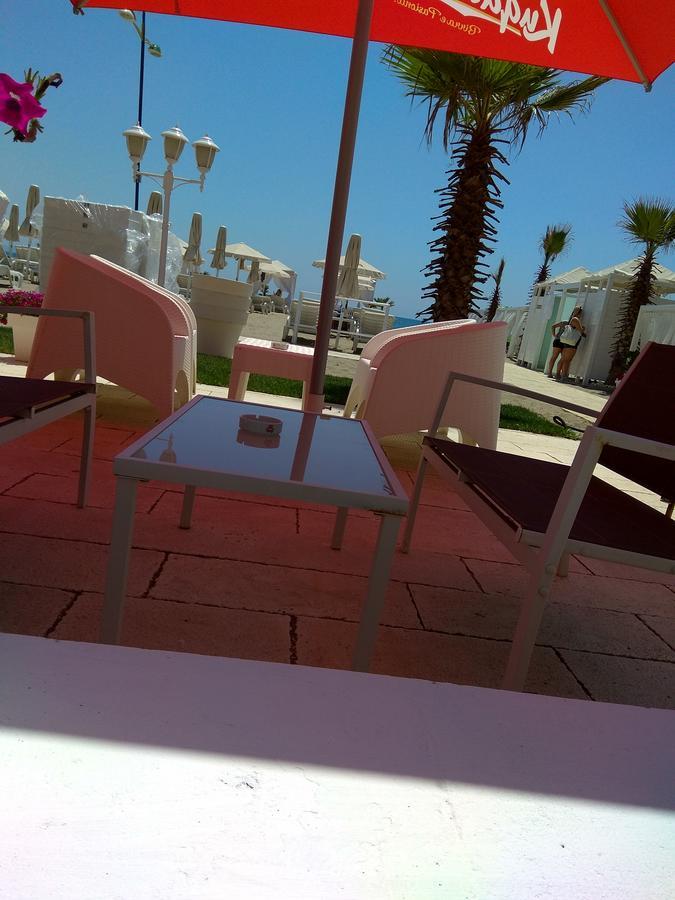 Maksimilian Apartament Durrës Eksteriør bilde